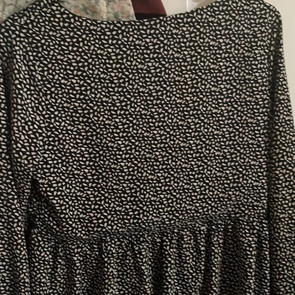 Just didn’t like dress. The brand is altar’d state size medium. - Picture 2 of 2